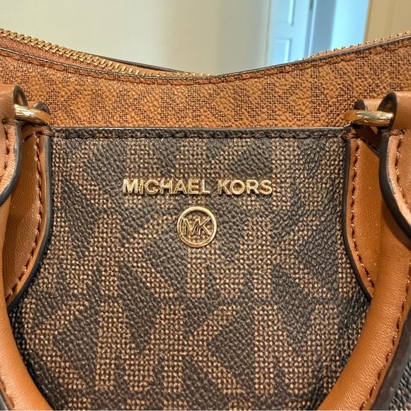 Michael Kors Austen signature logo canvas satchel bag purse brown - Picture 2 of 12